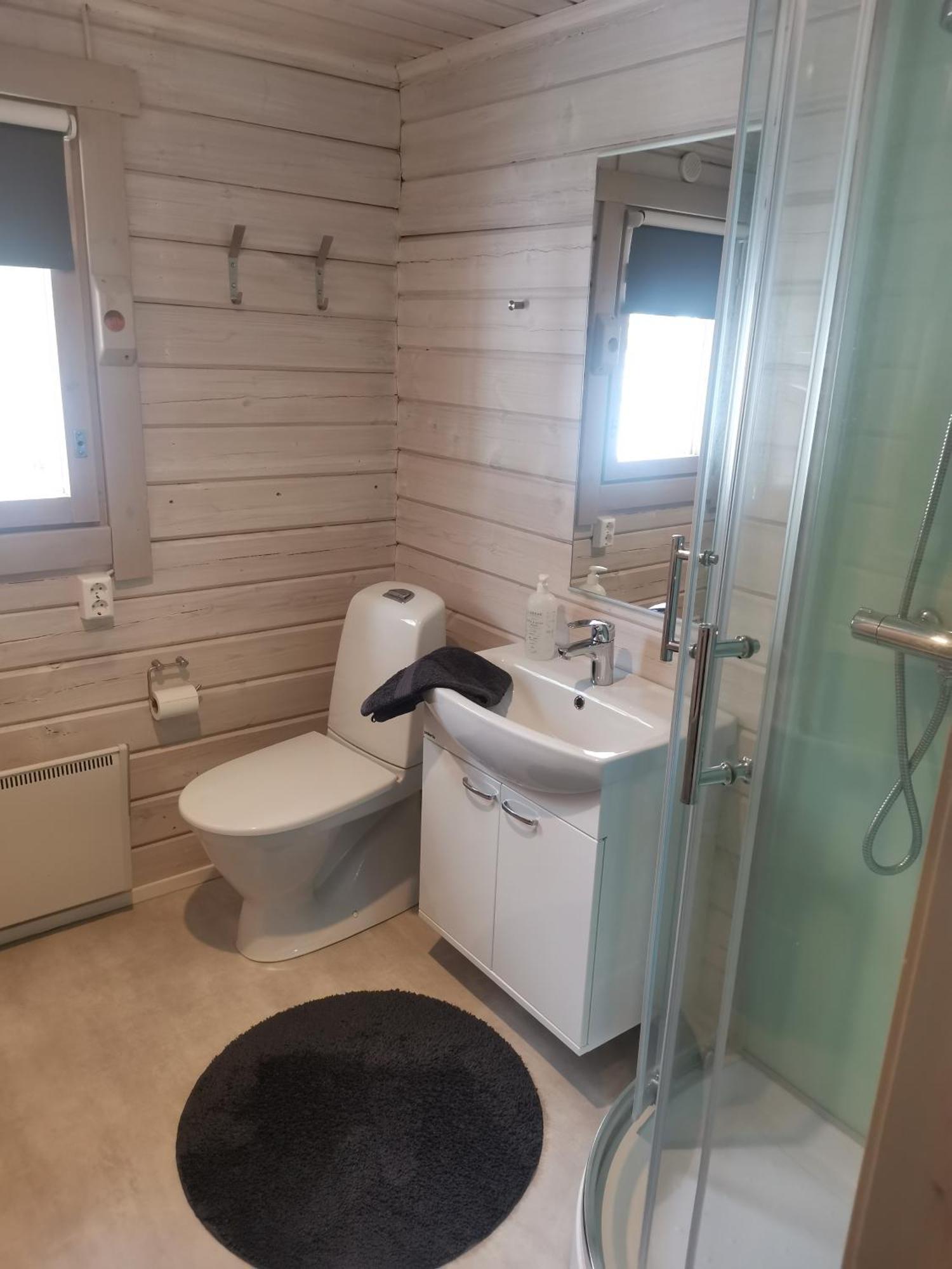 Lakelodge Kiehinen & Igloos